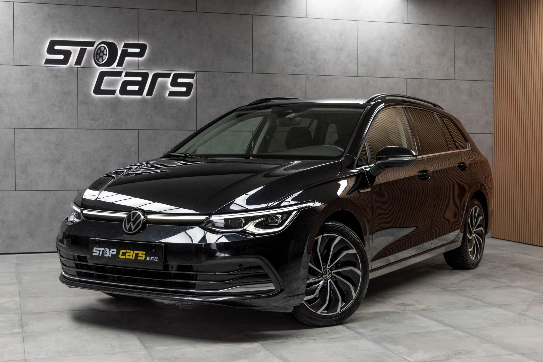 Volkswagen Golf 1.5 TSI STYLE*2xPNEU*DPH*ČR 1M