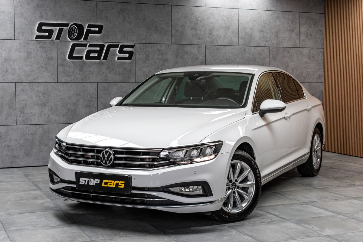 Volkswagen Passat 1.5 TSI ELEGANCE*DSG*DPH*ČR 1M