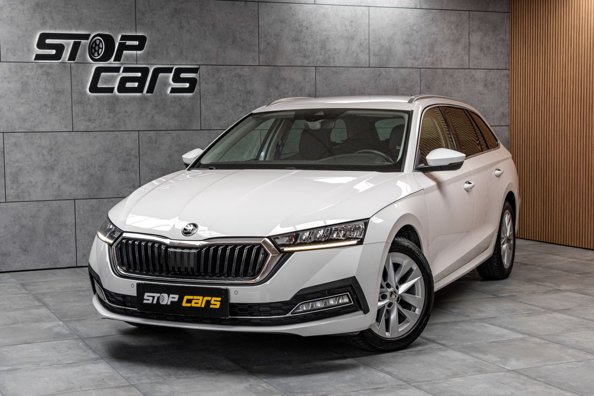 Škoda Octavia 2.0 TDI DSG*STYLE*KAMERA*KESSY