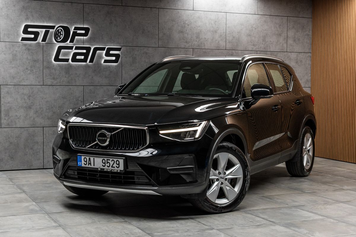 Volvo XC40 B4 CORE*145KW*ACC*ČR*DPH*1.MAJ
