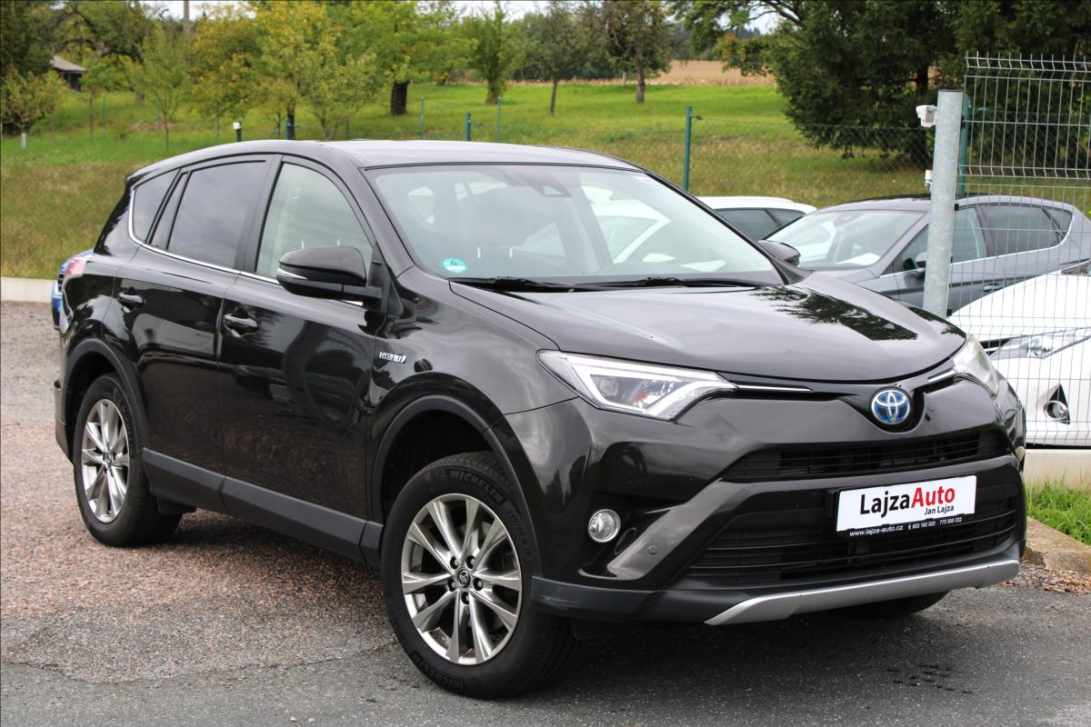 Toyota RAV4 2,5 Hybrid 4x4 LED, NAVI, Kůže