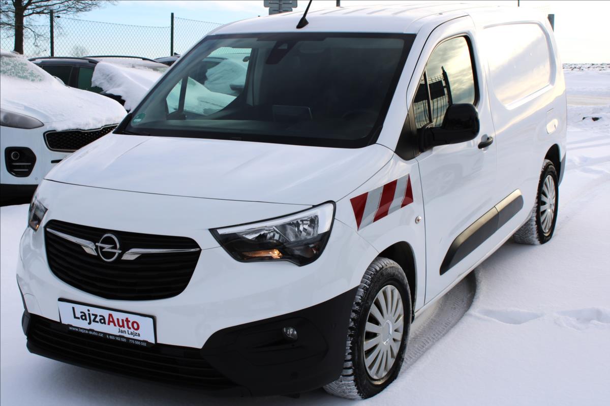 Opel Combo 1,5 CDTi L2 96 kW NAVI, KAMERA