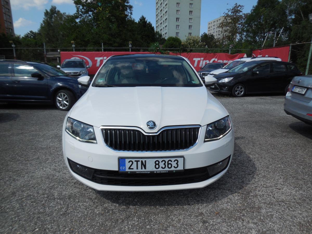 Škoda Octavia 1.2 77kw,Bi-Xenony,Tažné TOP!!