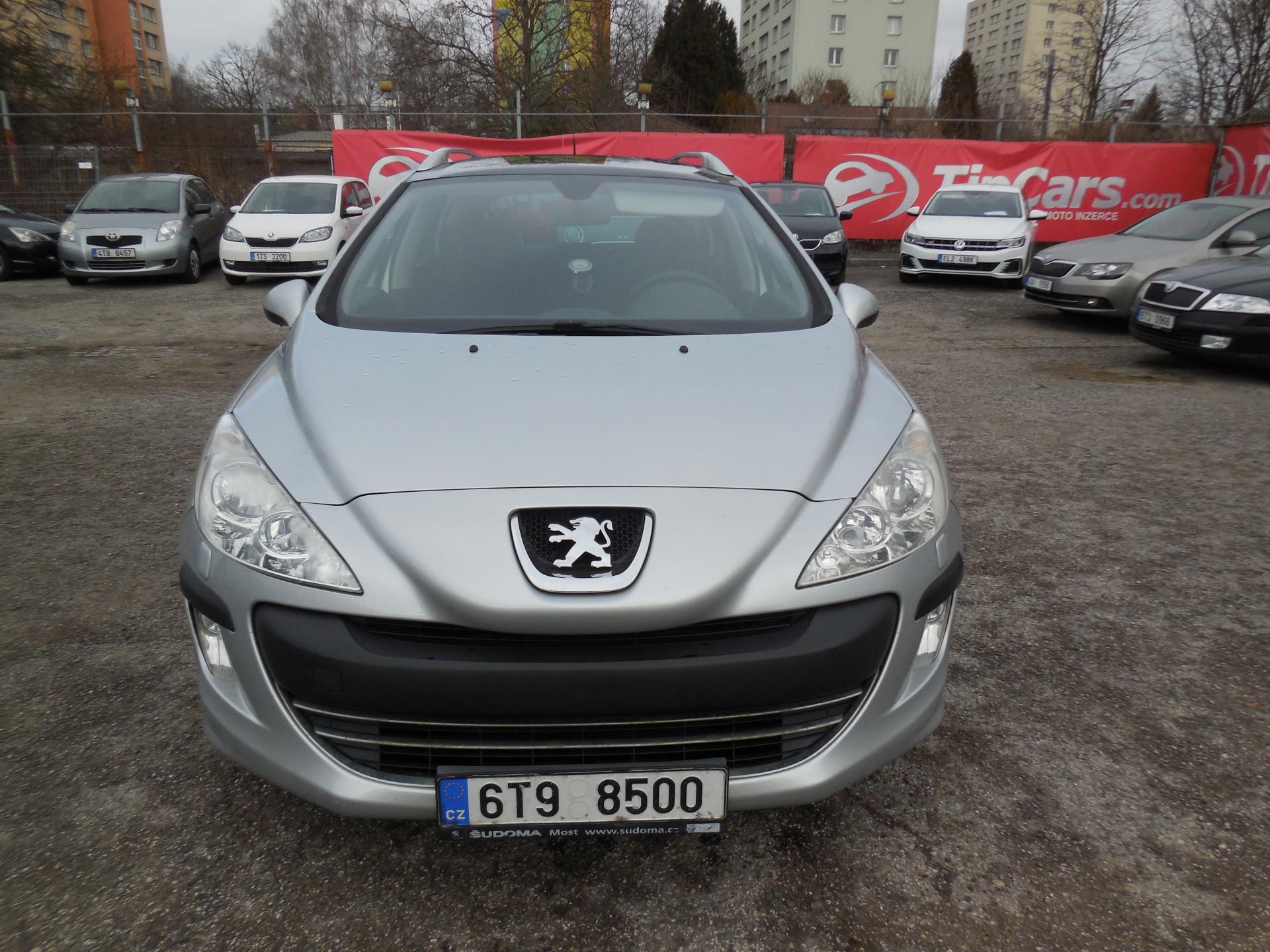 Peugeot 308 1.6HDI Panorama,Tažné,Nové STK
