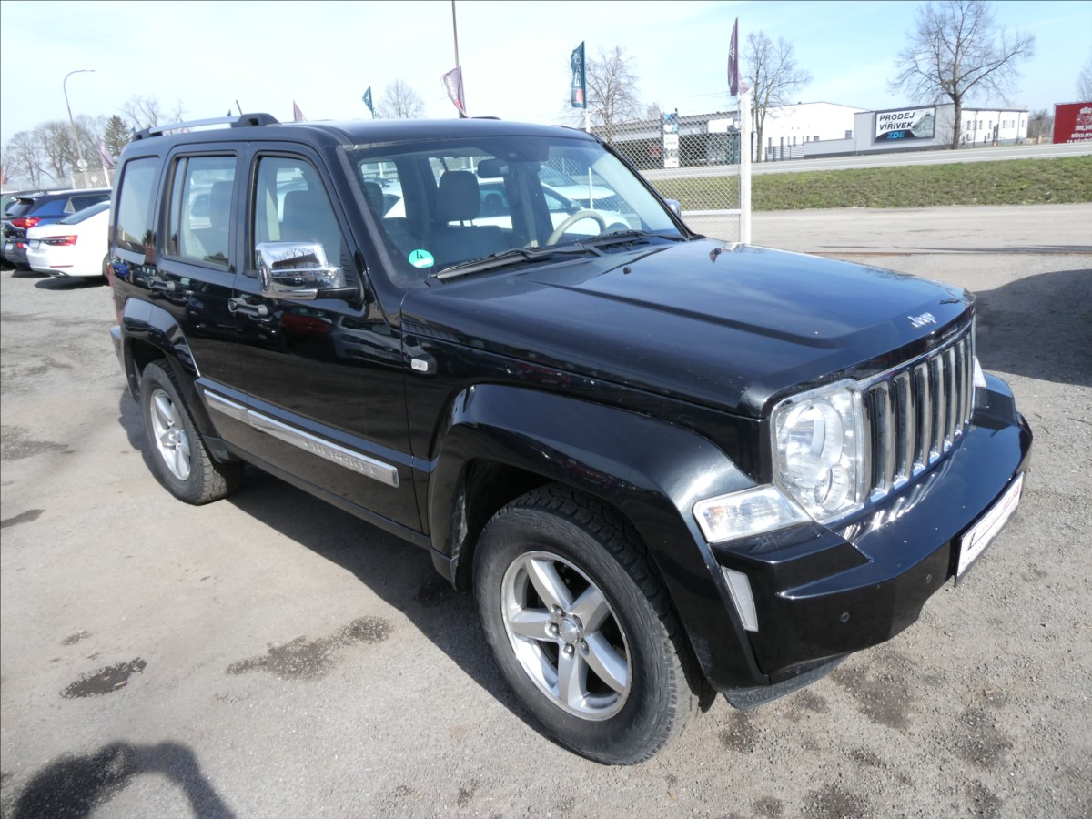Jeep Cherokee 3,7 L 151kW 4x4, automat
