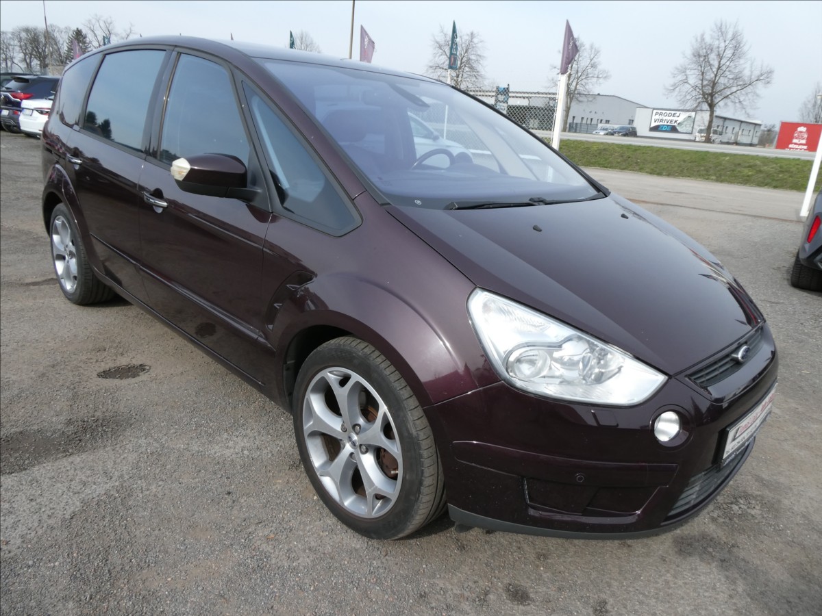 Ford S-MAX 2,0 16V 107kW Panorama,xenony