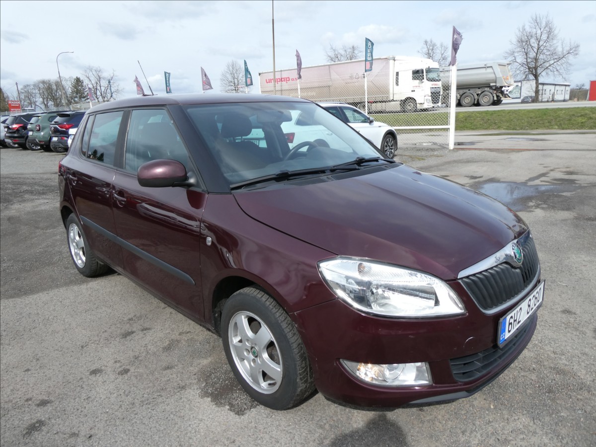 Škoda Fabia 1,2 HTP klima, 2x kola, ČR