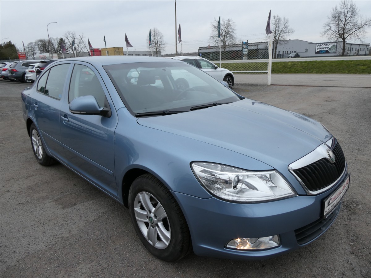 Škoda Octavia 1,6 MPi Ambiente,2xkola,po STK