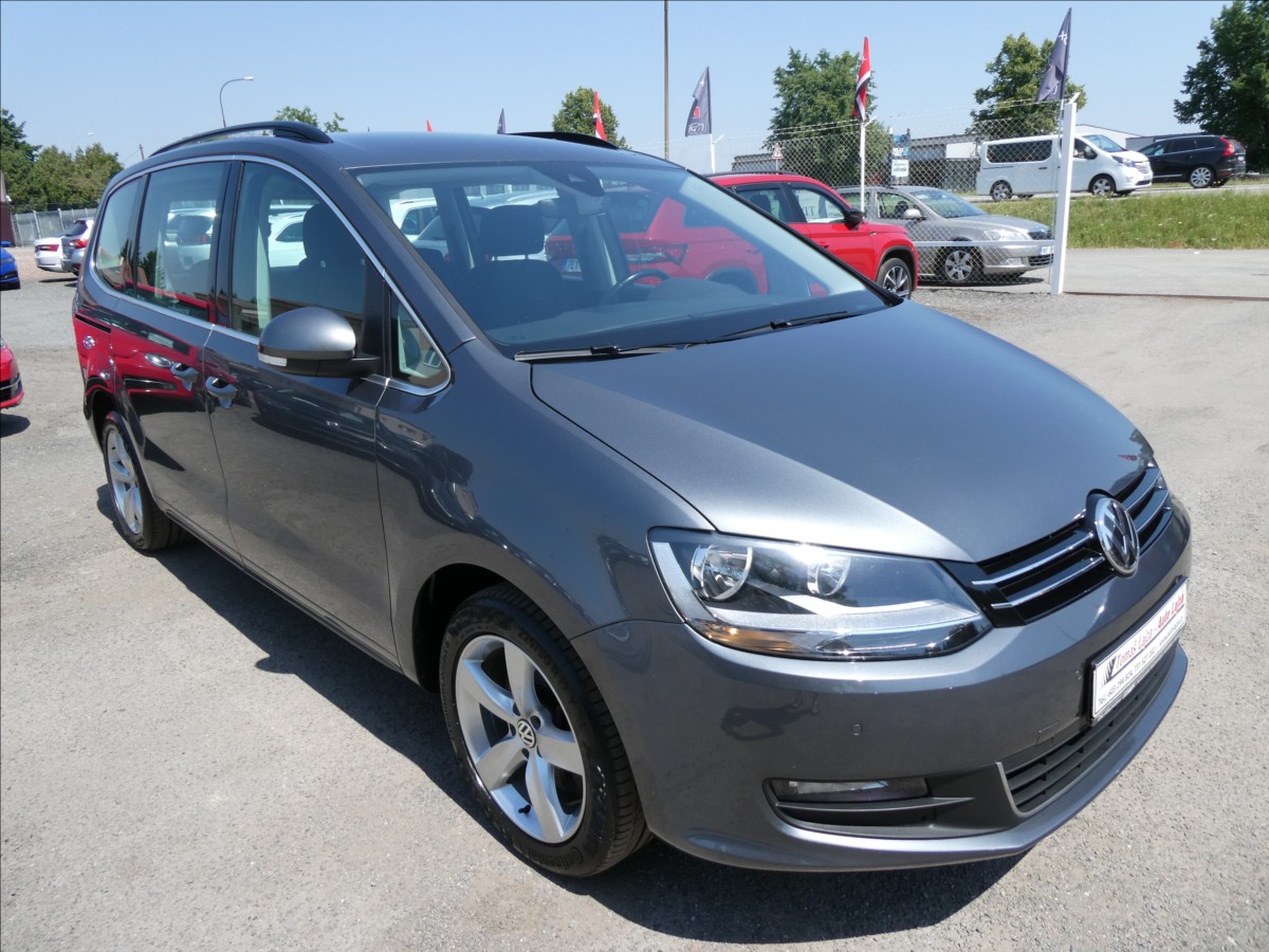 Volkswagen Sharan 2,0 TDi 110kW webasto, 2x kola
