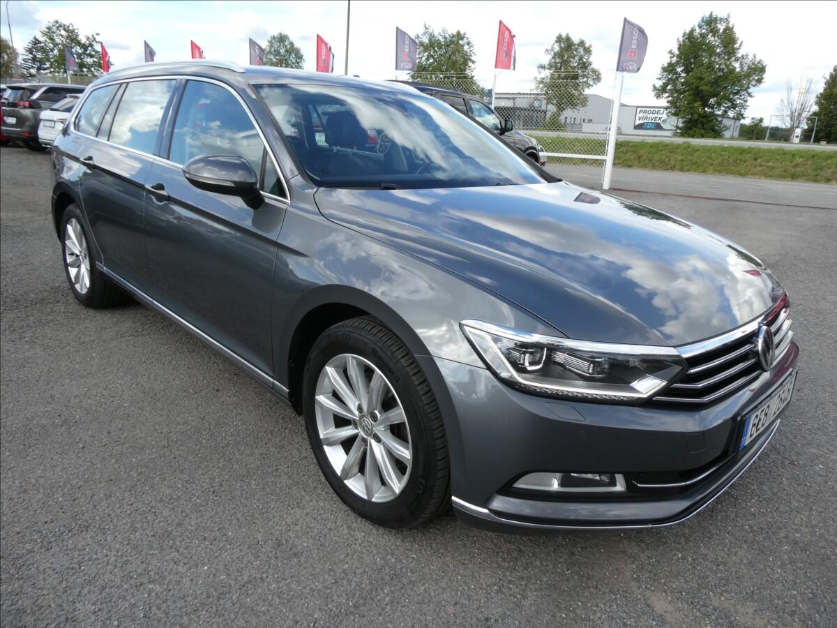 Volkswagen Passat 2,0 TDi 110kW DSG Highline,DPH