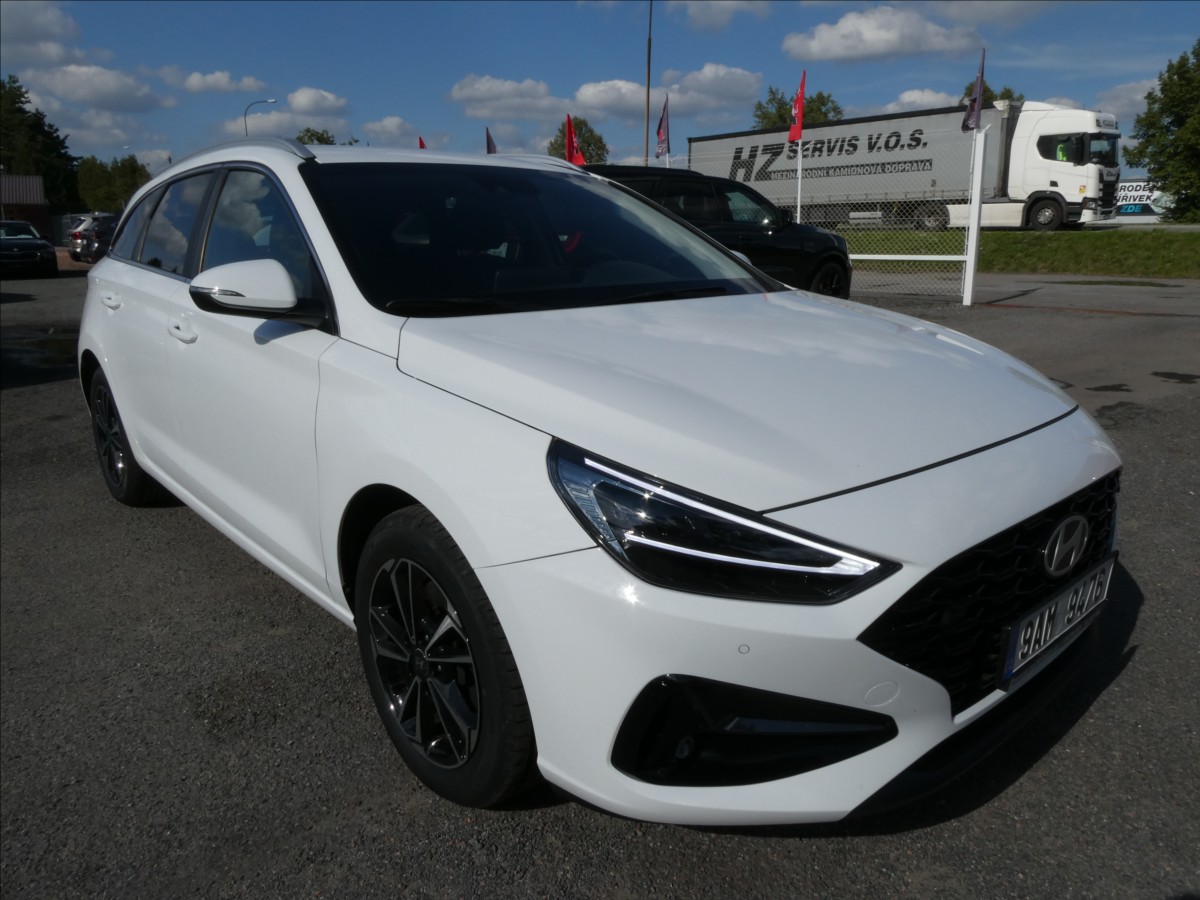 Hyundai i30 1,0 T-GDi 88kW Smart,ČR,naviga