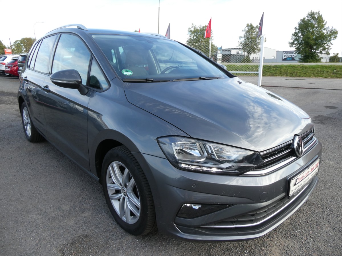 Volkswagen Golf Sportsvan 1,5 TSi 110kW DSG,závěs,naviga
