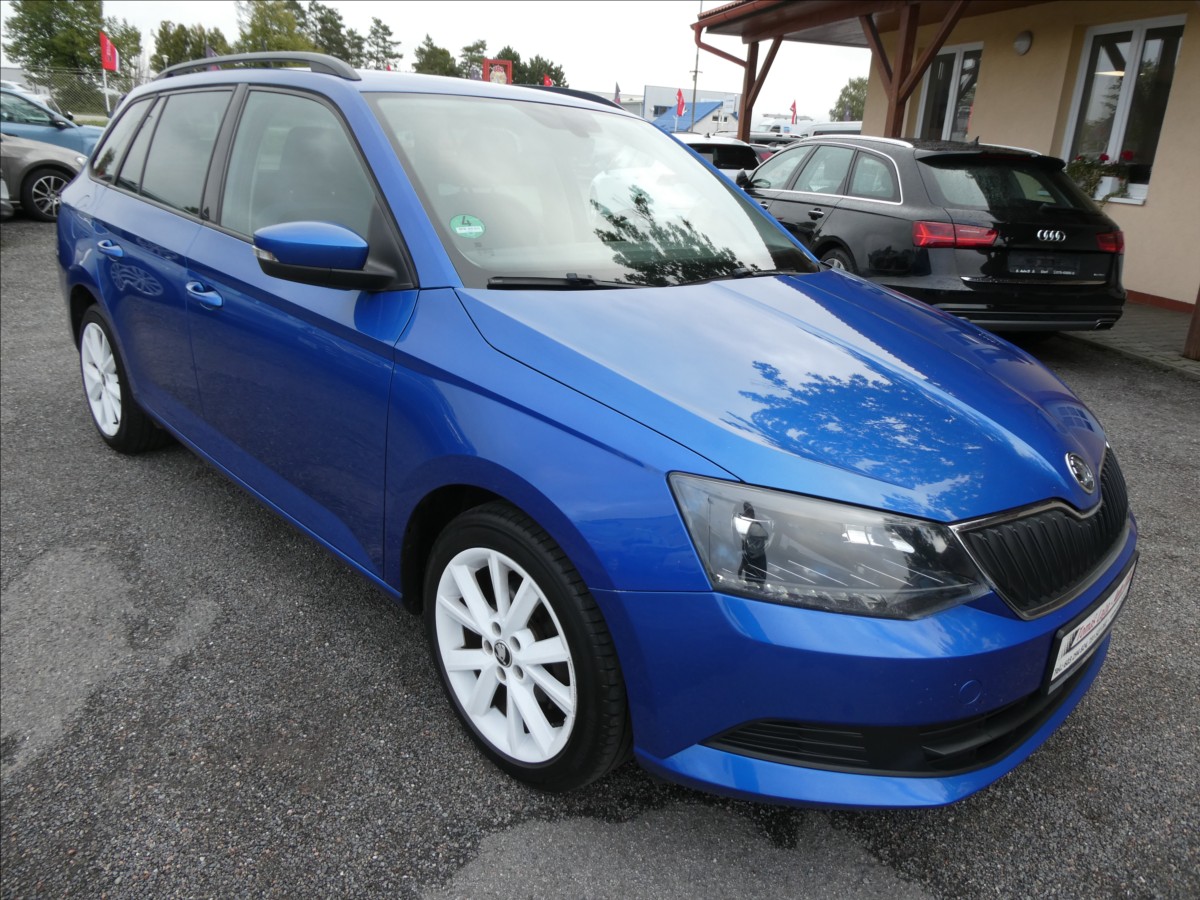 Škoda Fabia 1,2 TSi 2xkola,auto klima,temp