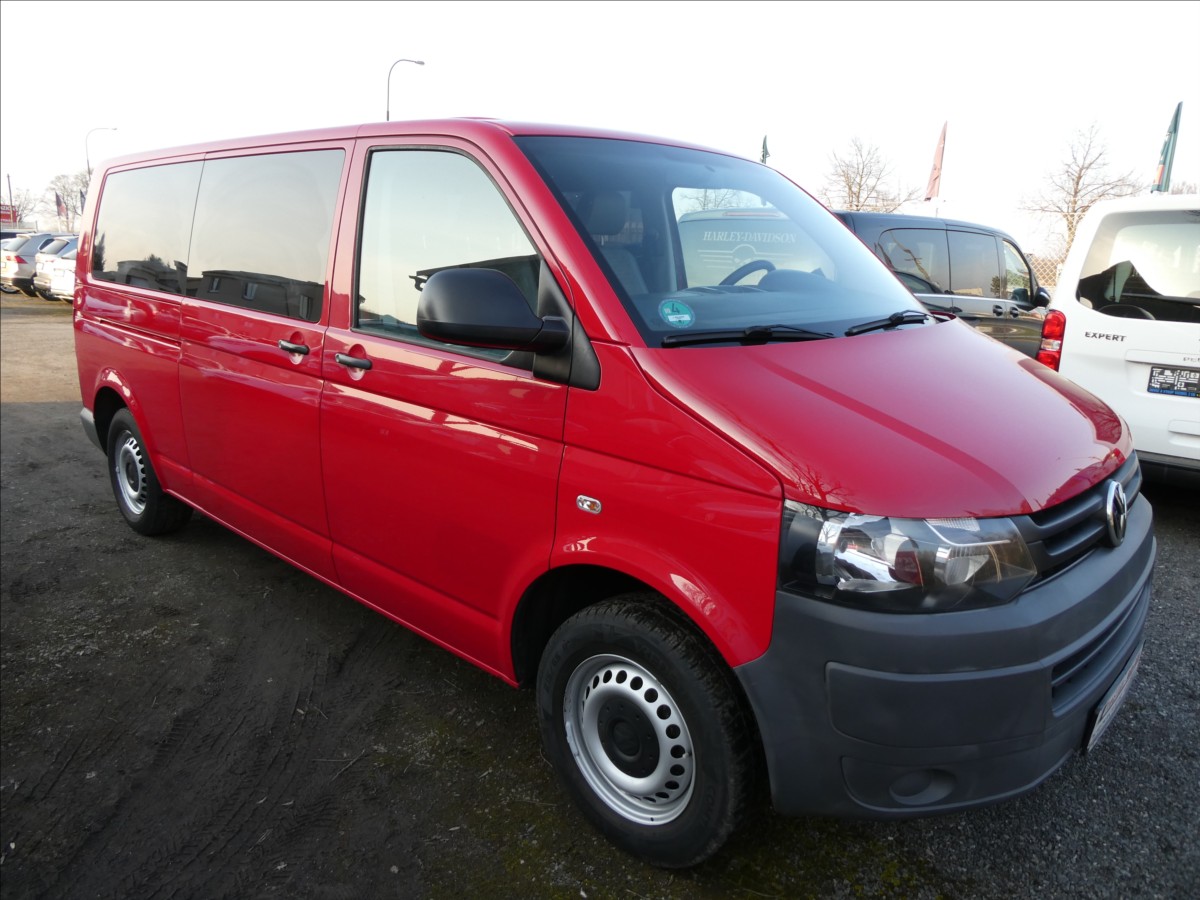 Volkswagen Transporter 2,0 TDi 103kW 6.míst,po servis