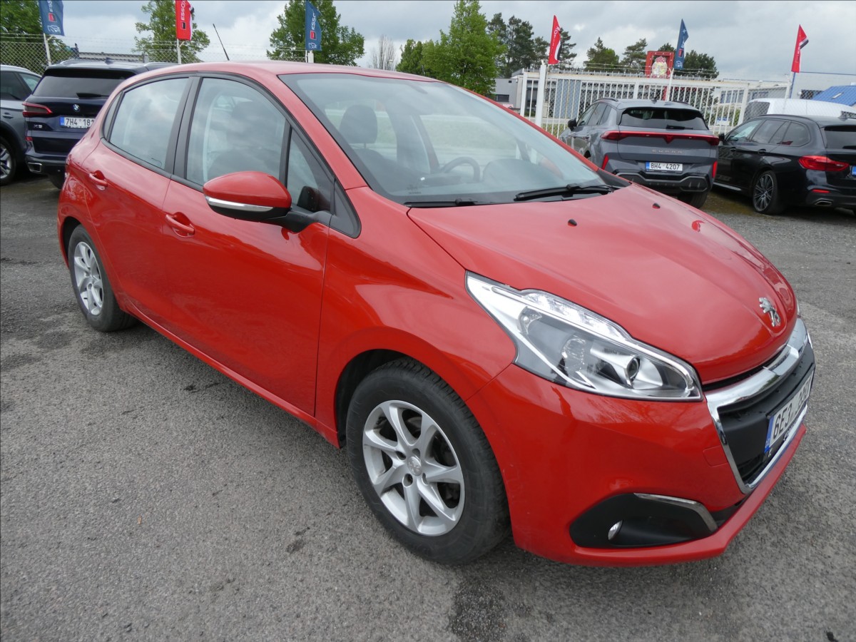 Peugeot 208 1,2 PureTech 61kW Active,2xkol