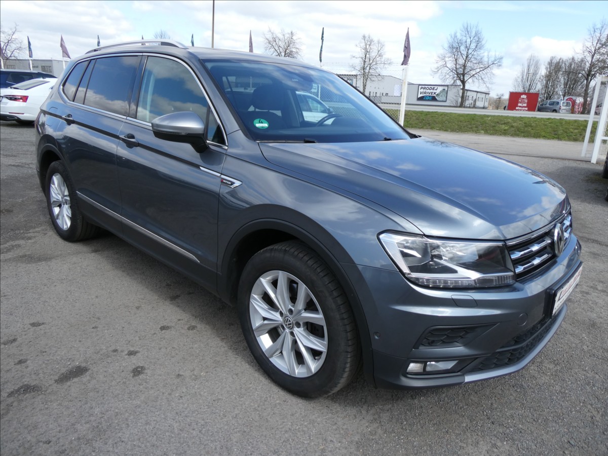 Volkswagen Tiguan Allspace 2,0 TDi 140kW DSG 4x4 PANORAMA