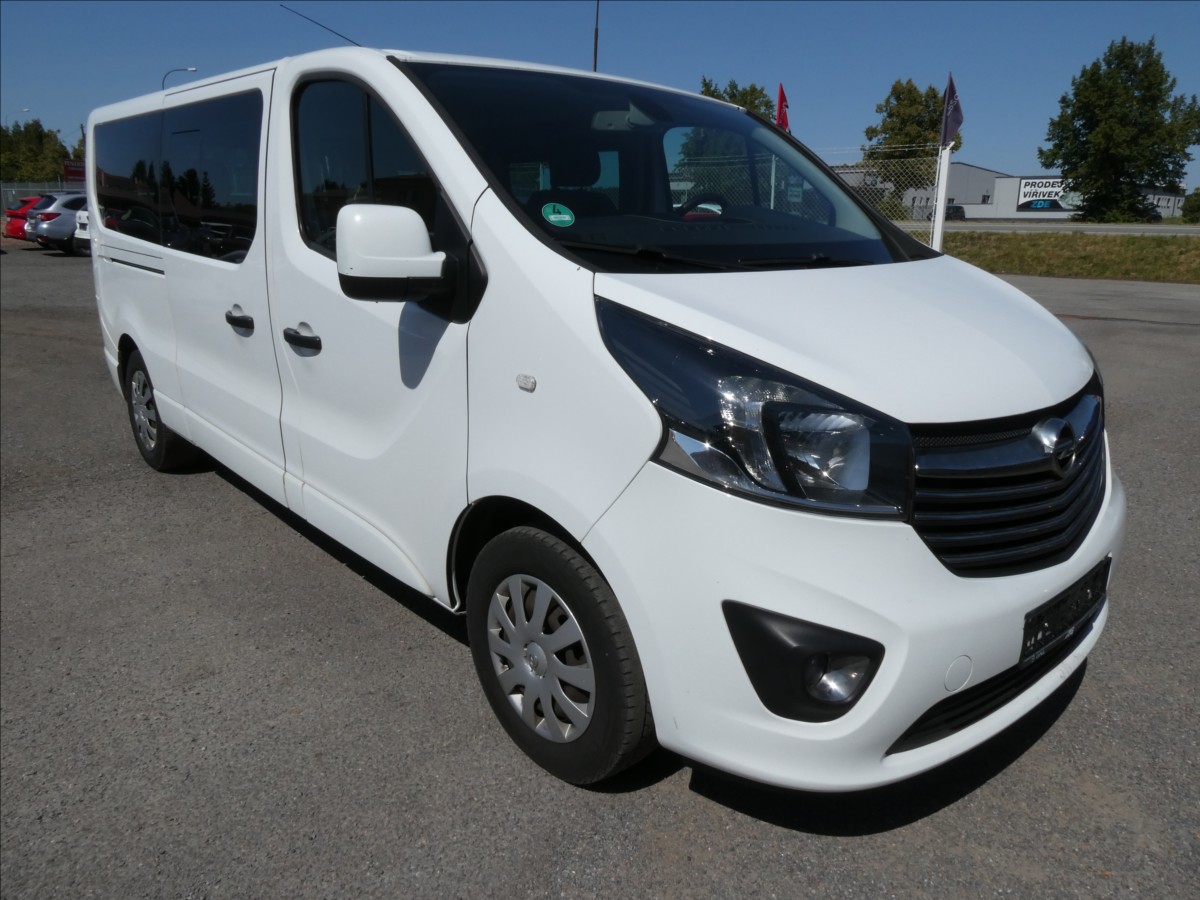 Opel Vivaro 1,6 BiCDTi 107kW Long,8.MÍST,n