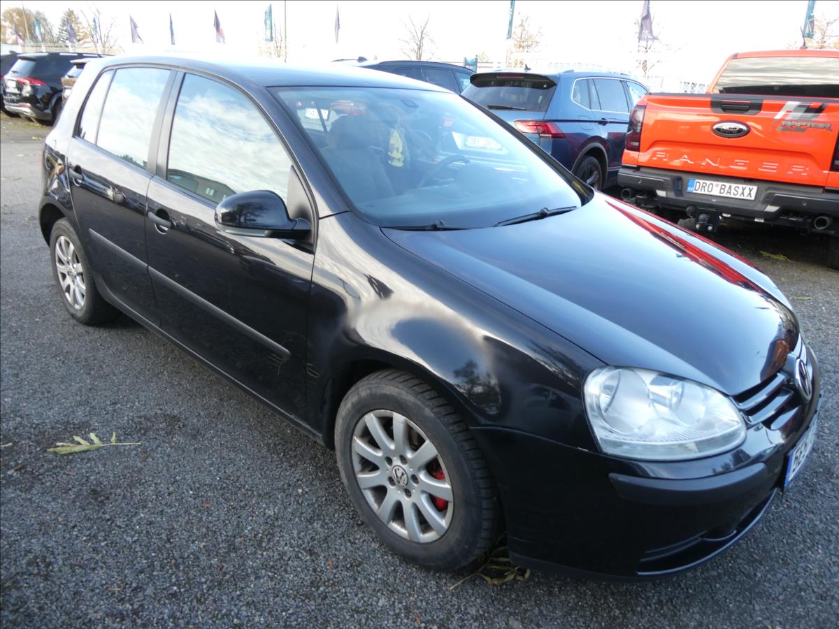 Volkswagen Golf 2,0 TDi 103kW klima,tempomat