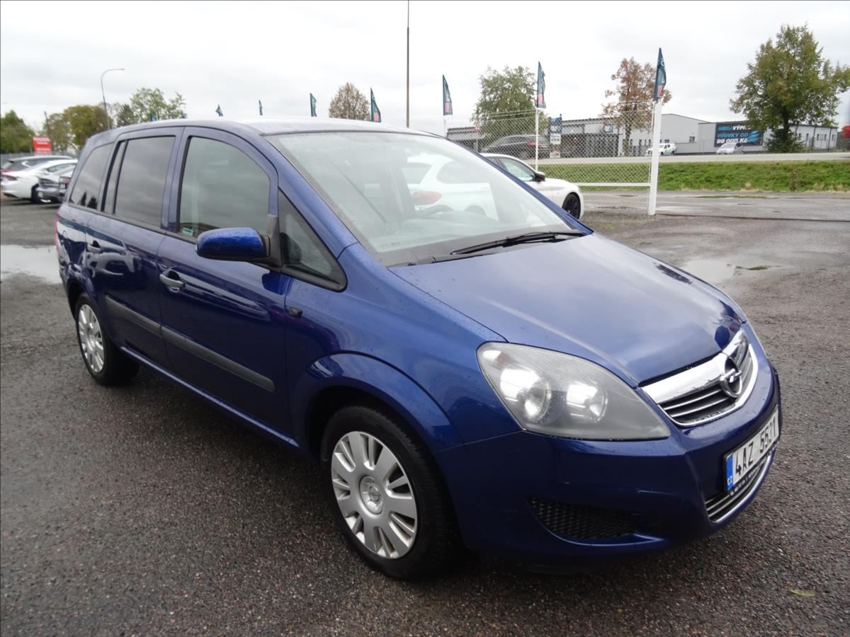 Opel Zafira 1,6 i 16V 85kW 7.míst, po STK