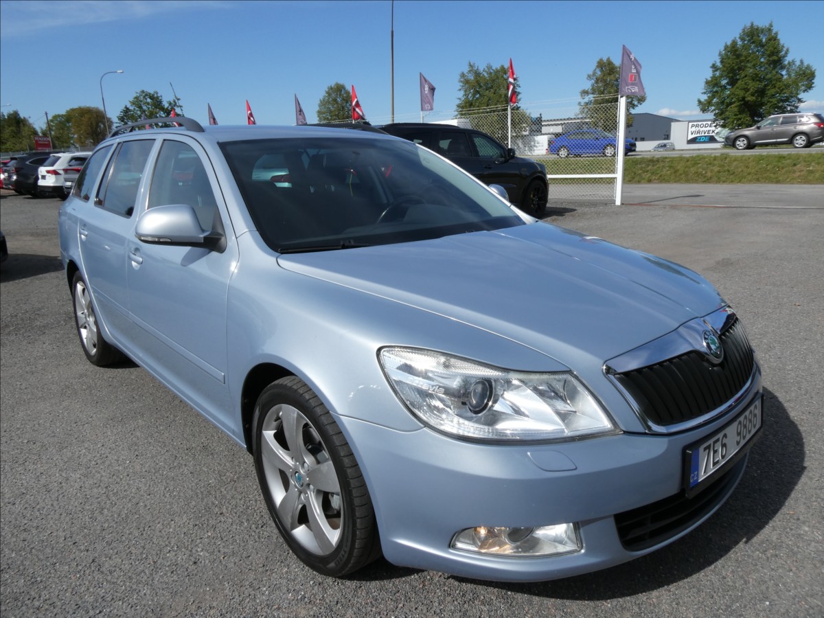 Škoda Octavia 1,4 TSi 90kW klima, závěs