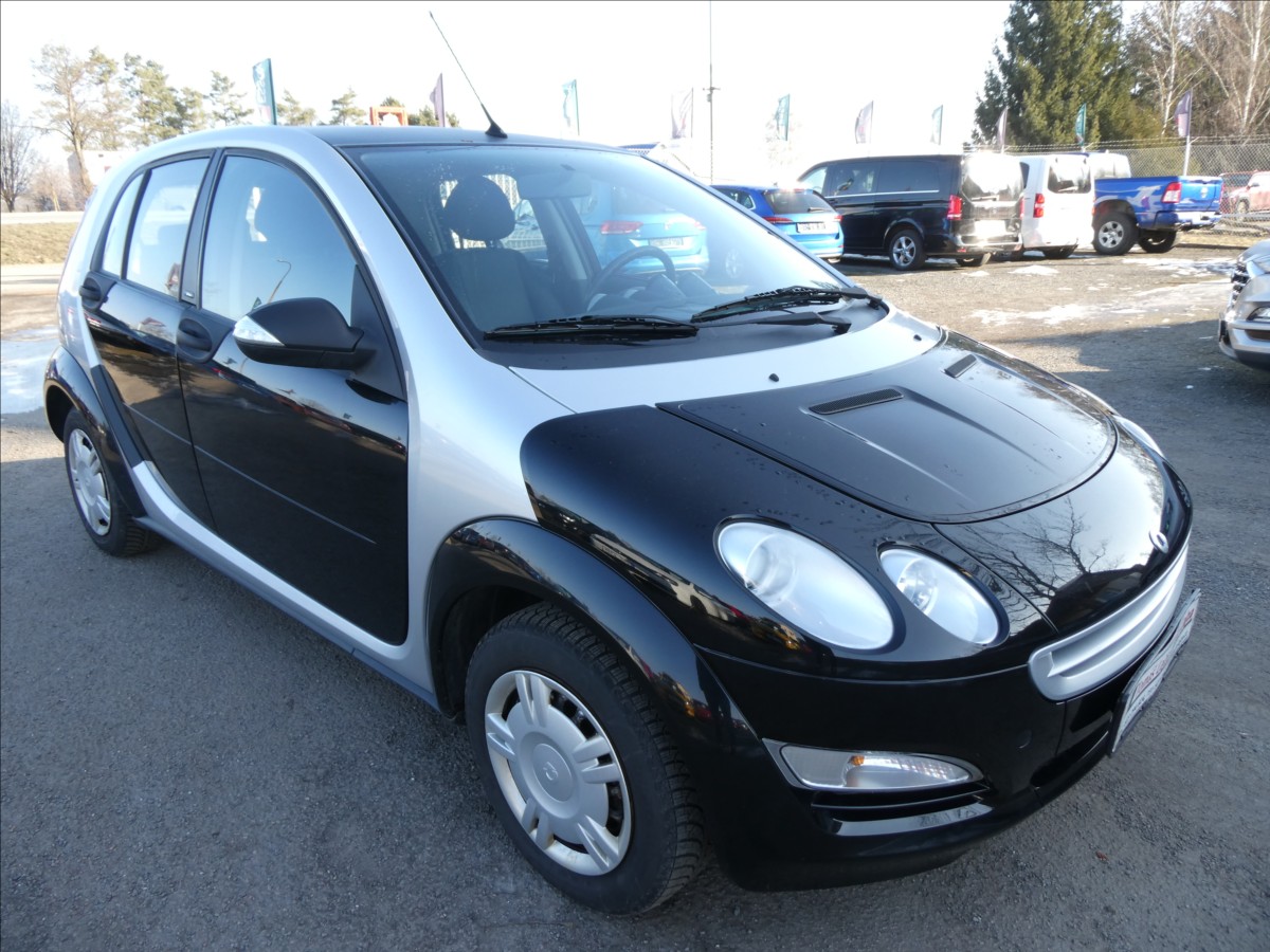 Smart Forfour 1,1 i 55kW 1.majitel,po servis