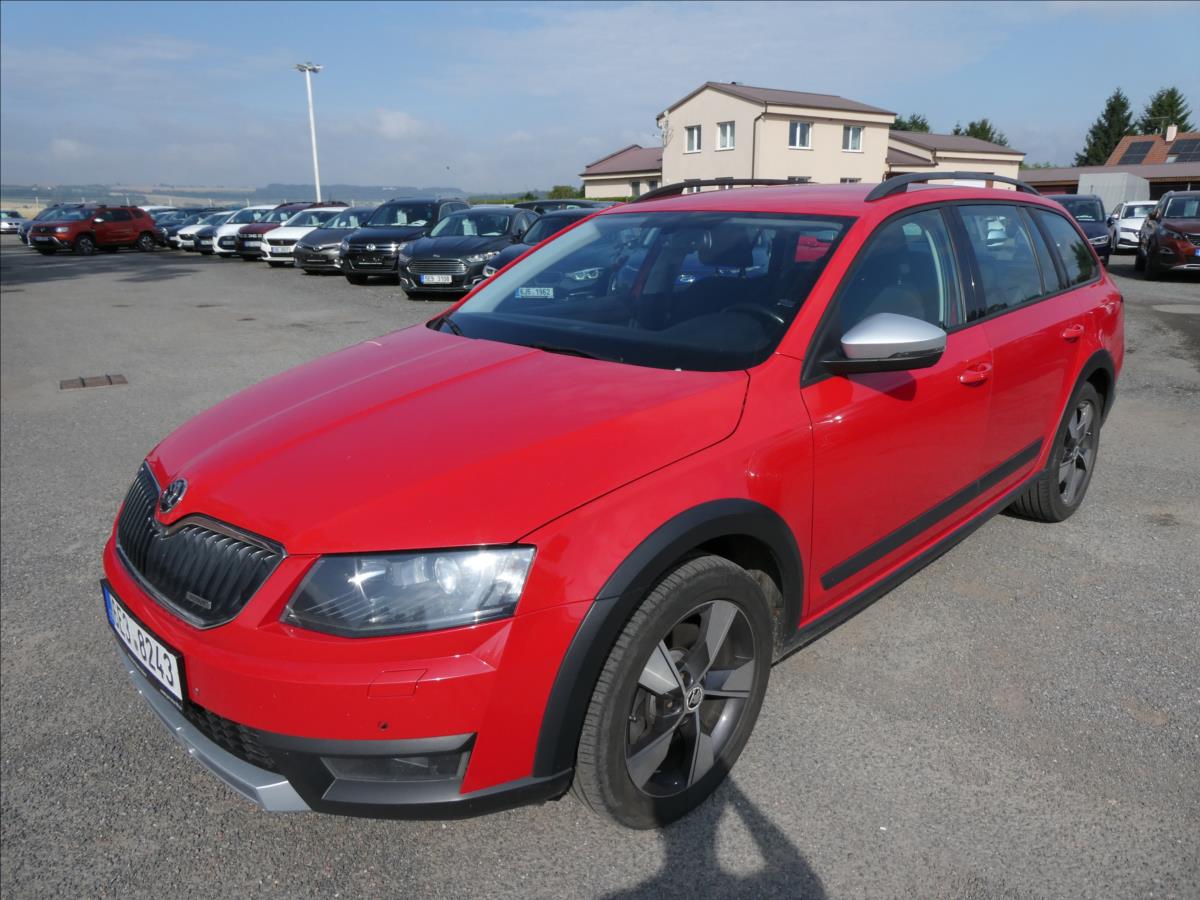 Škoda Octavia 2,0 135 kW 4x4 DSG Scout,2xkol