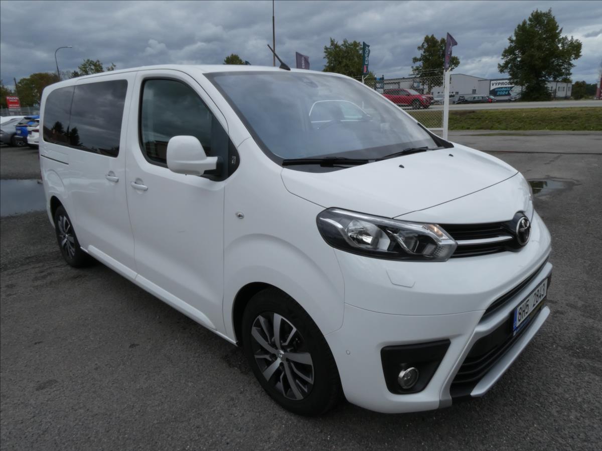 Toyota ProAce Verso 2,0 D 130kW automat,po servise