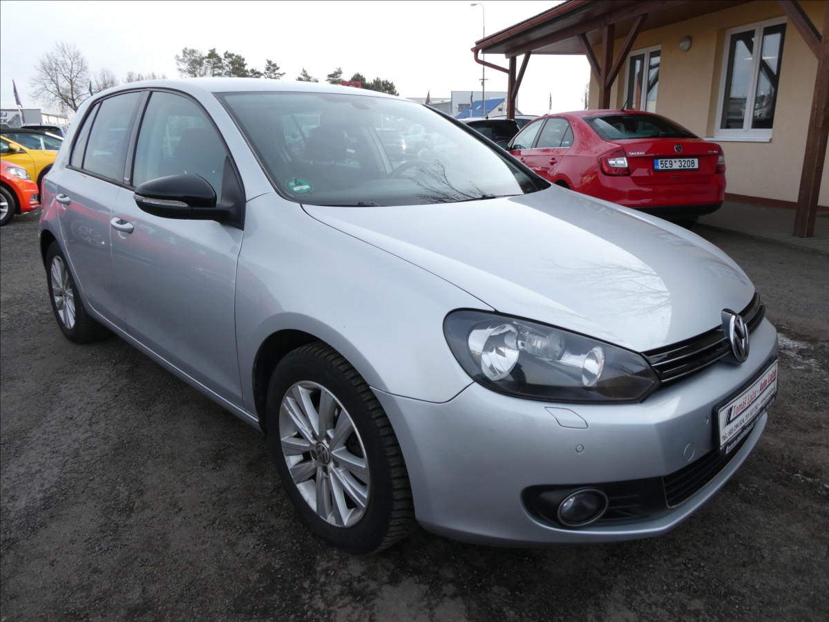 Volkswagen Golf 1,4 TSi 90kW po servise, STYLE