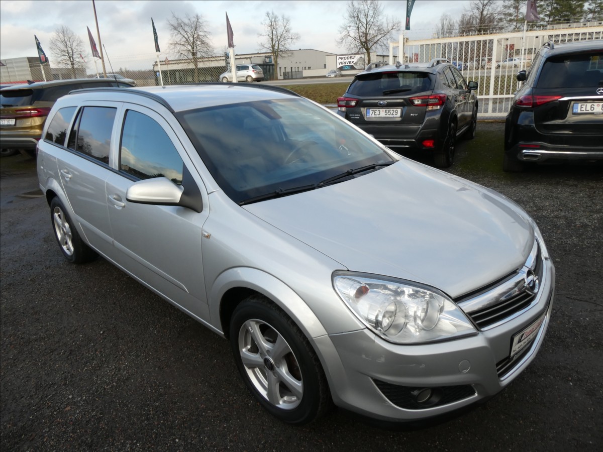 Opel Astra 1,6 i 16V klima,2x kola,2.maj.