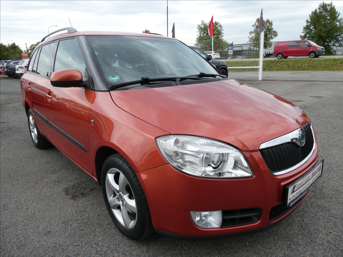 Škoda Fabia 1,4 i16V 1.MAJITEL,závěs,2xkol