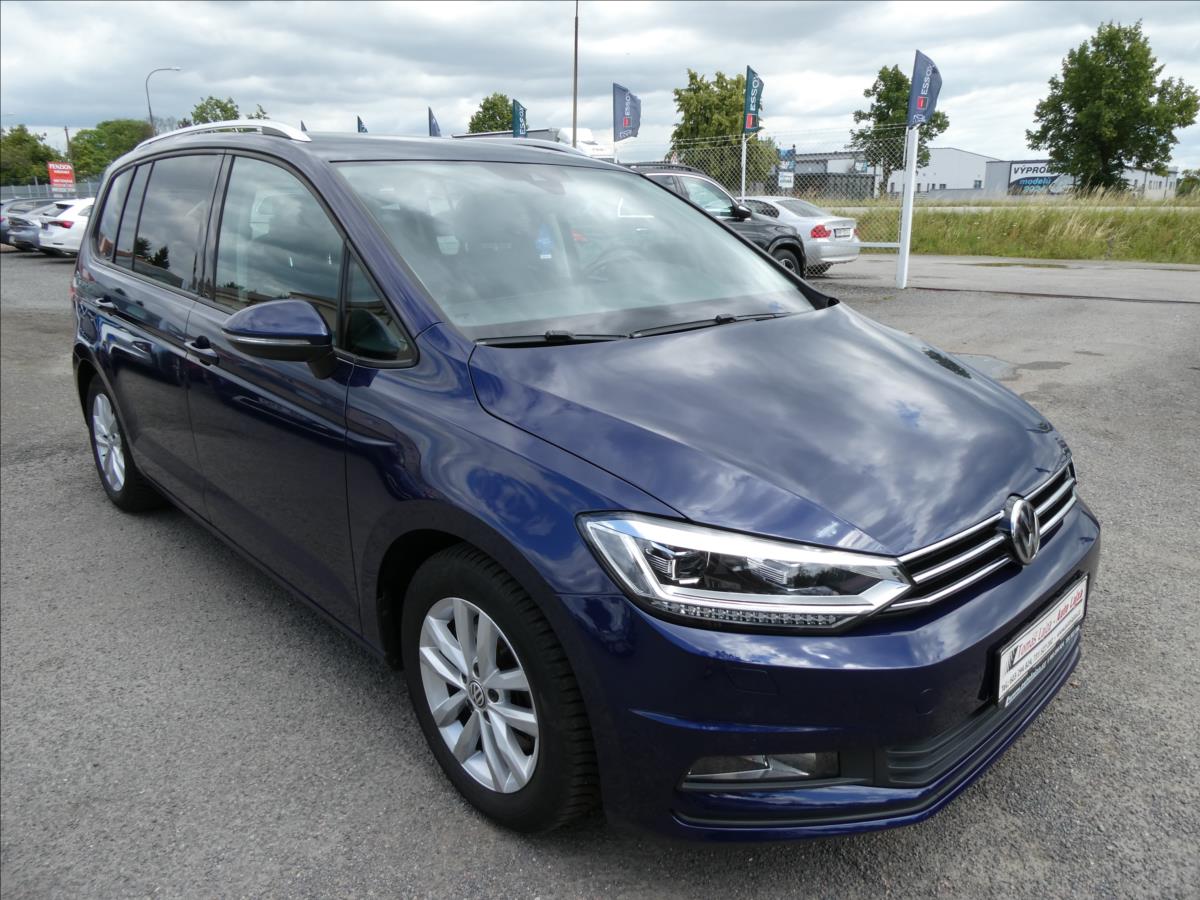 Volkswagen Touran 1,4 TSi 7.míst, DSG, webasto