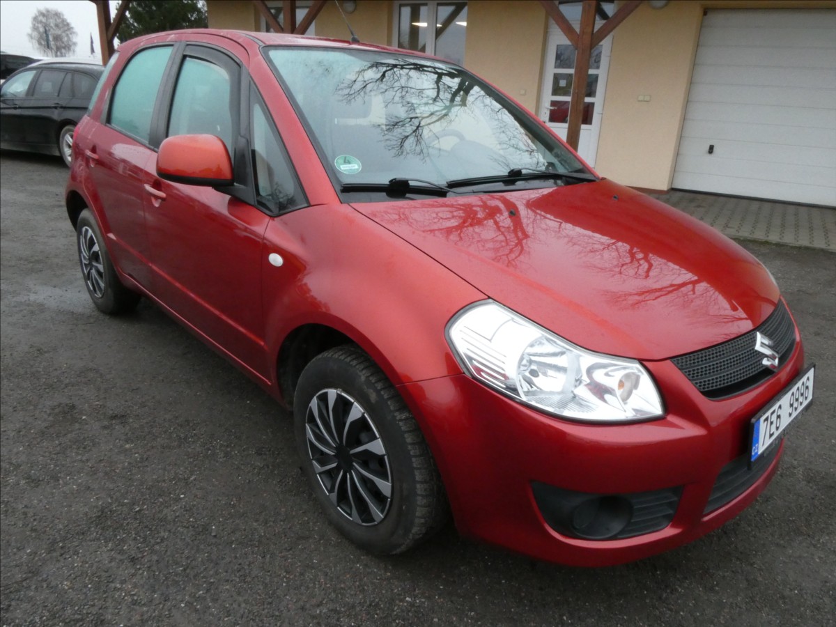 Suzuki SX4 1,6 16V 79kW,po servise,2xkola