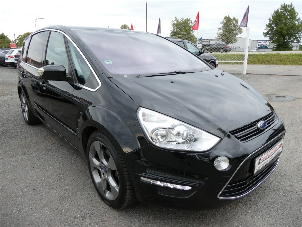 Ford S-MAX 2,0 EcoBoost Titanium,AT,závěs