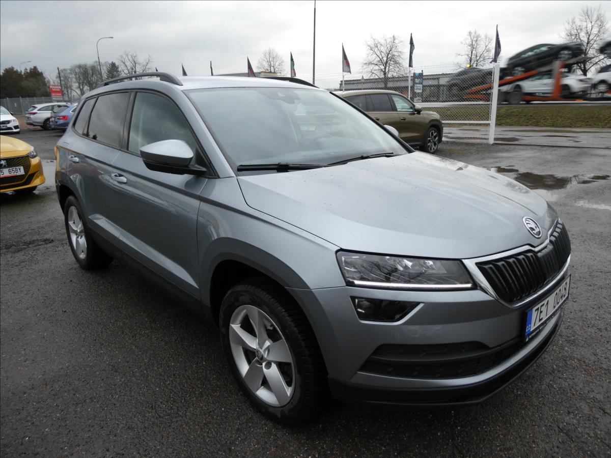 Škoda Karoq 2,0 TDi 110kW DSG 4x4,2 x kola