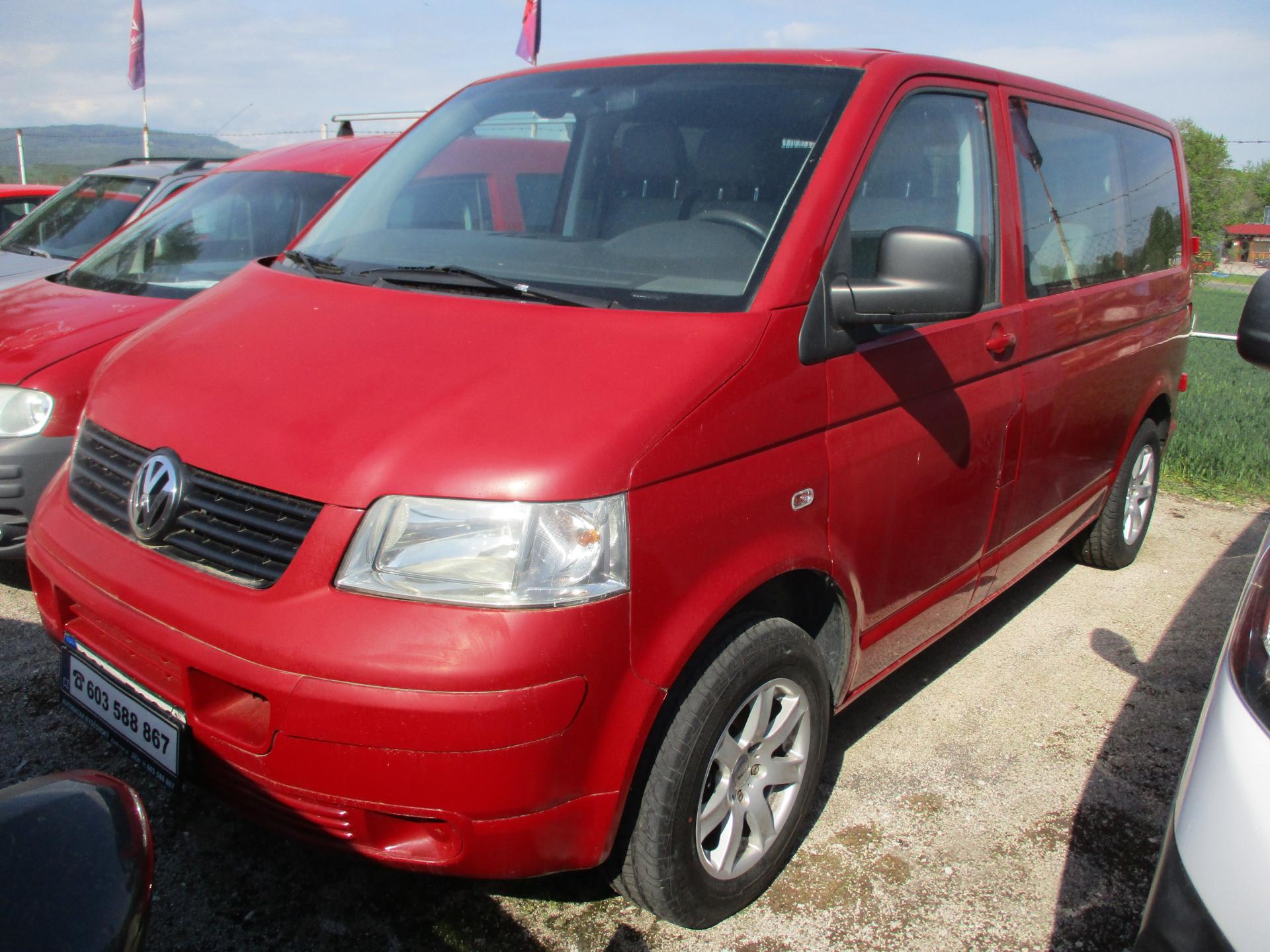 Volkswagen Transporter 2,5 TDi servis doložen