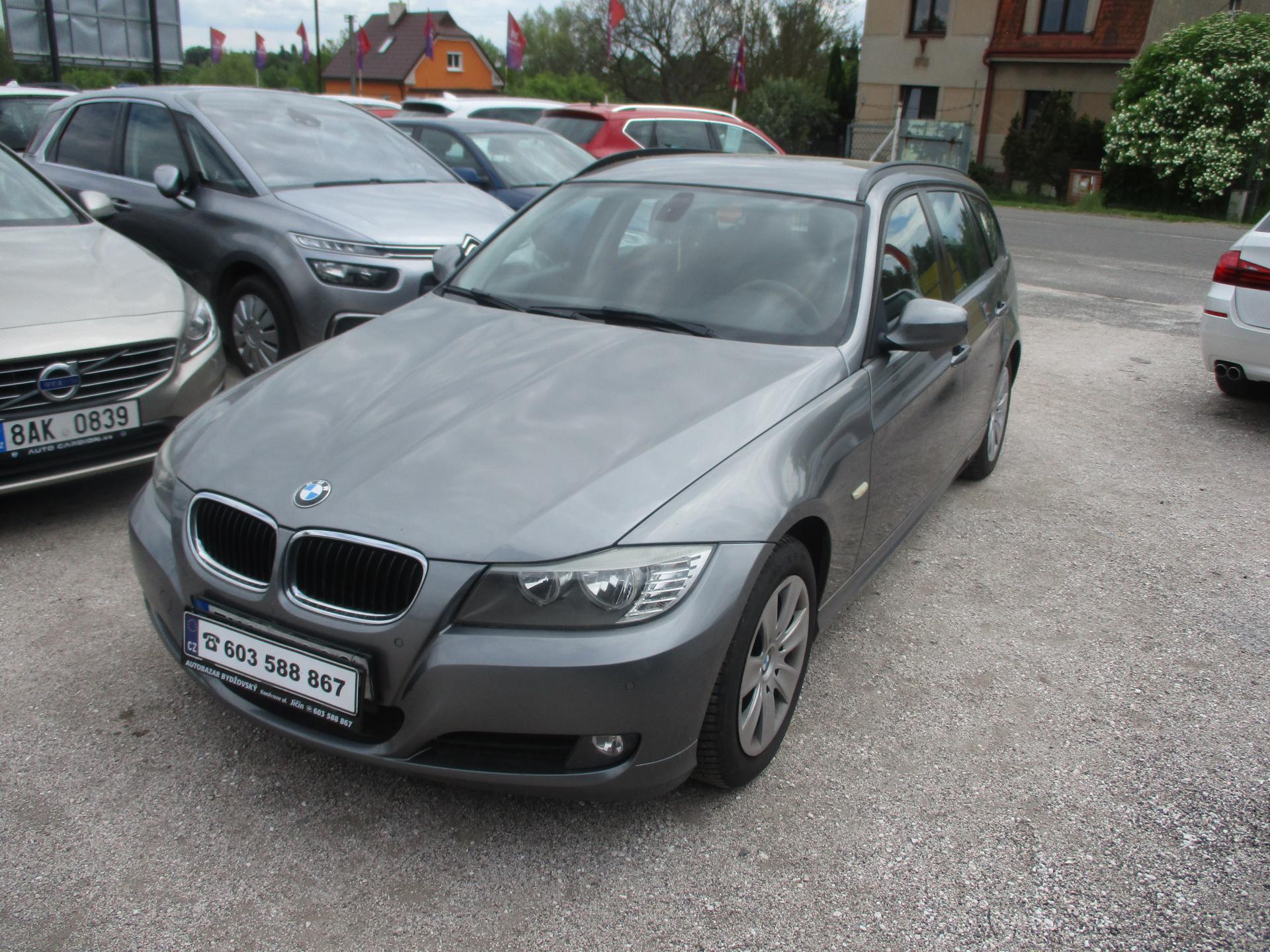 BMW Řada 3 320i combi