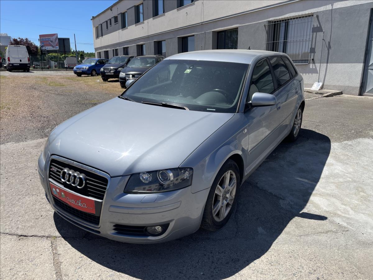 Audi A3 2,0 TDi 103kW*S-line*servis