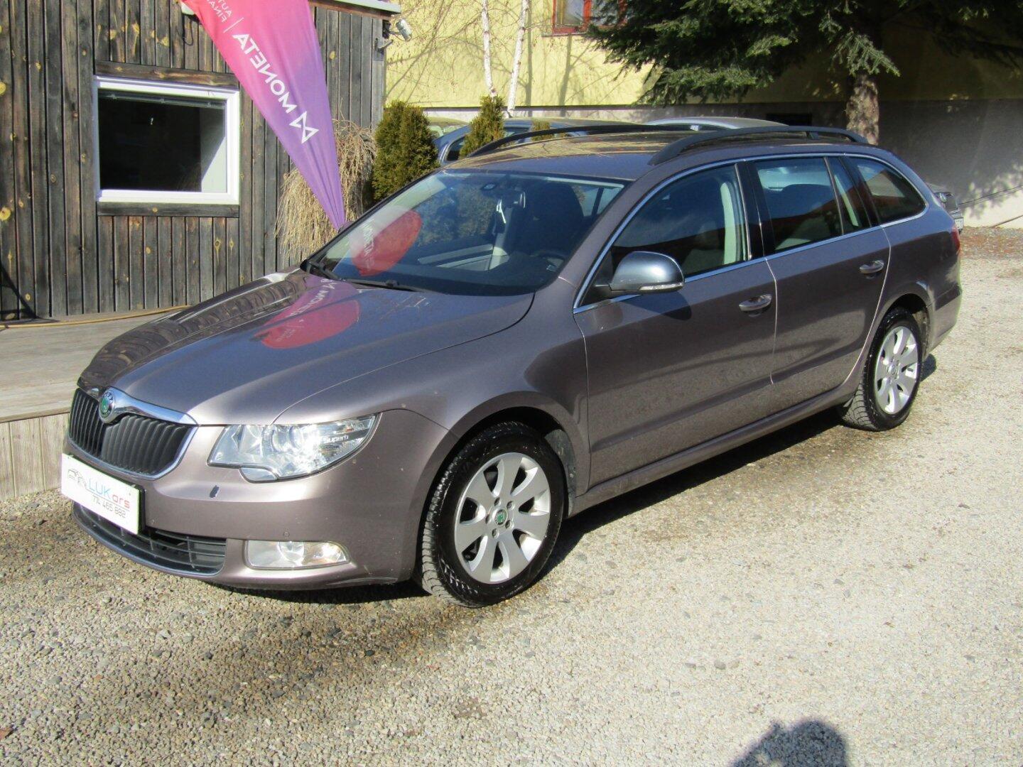 Škoda Superb 1.6 TDI 77kW ZIMNÍ PNEU