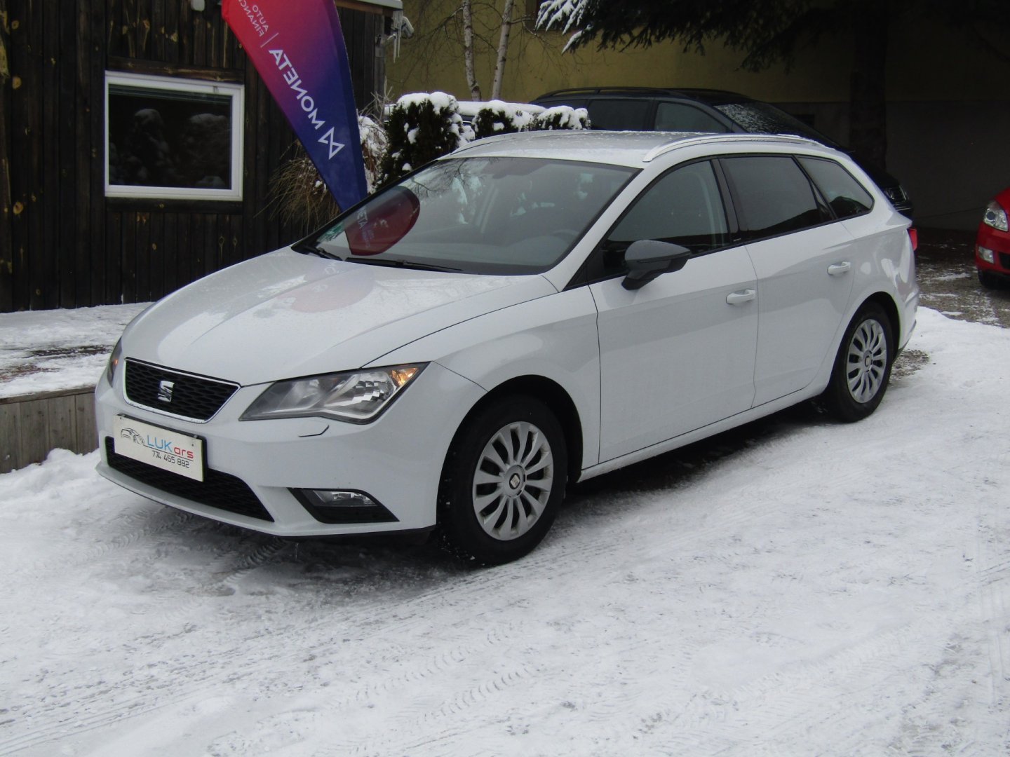 Seat Leon 1.6 TDI 81kW ZIMNÍ+LETNÍ PNEU