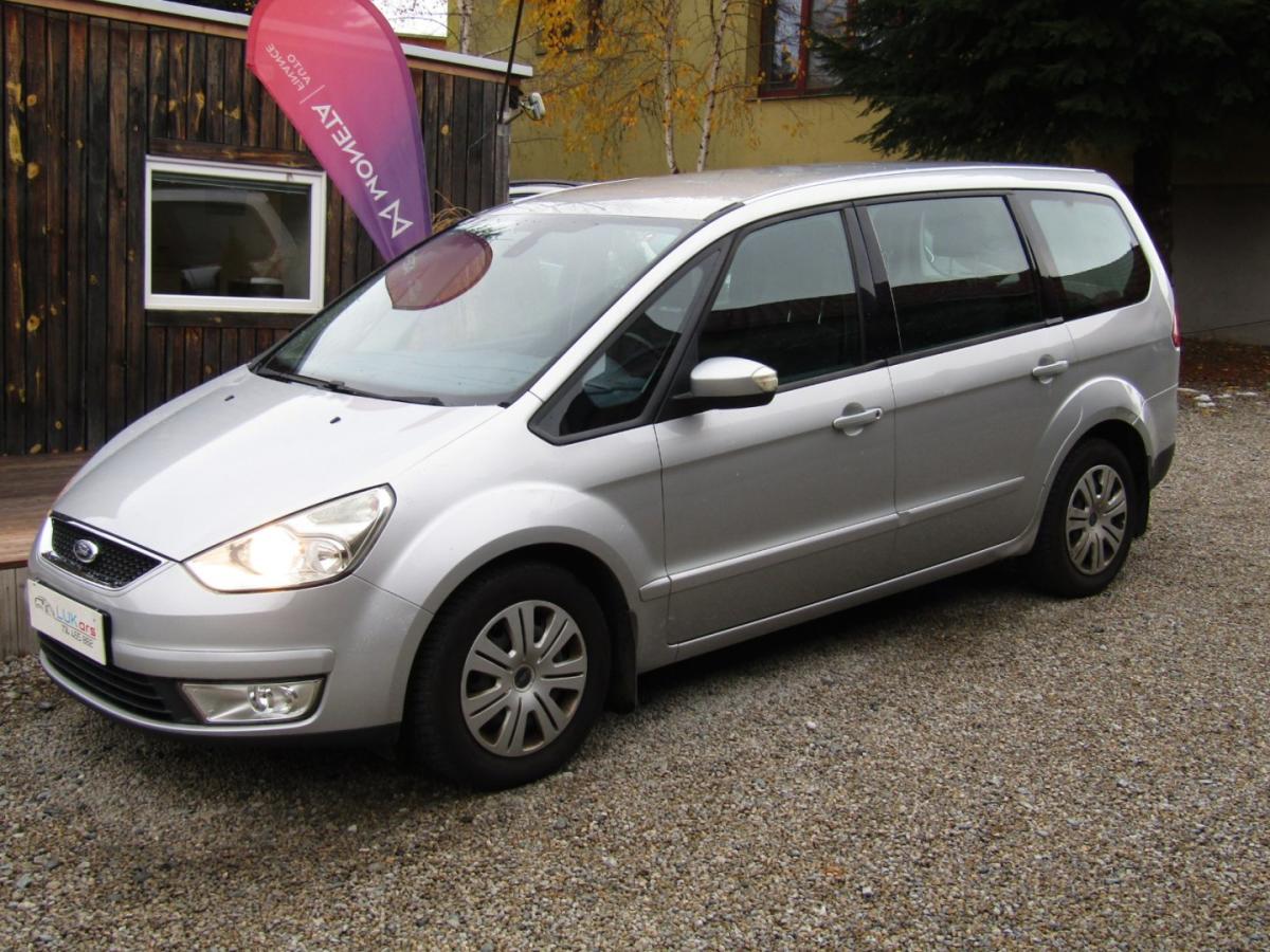 Ford Galaxy 2.0 TDCi 96kW ZIMNÍ PNEU 7MÍS