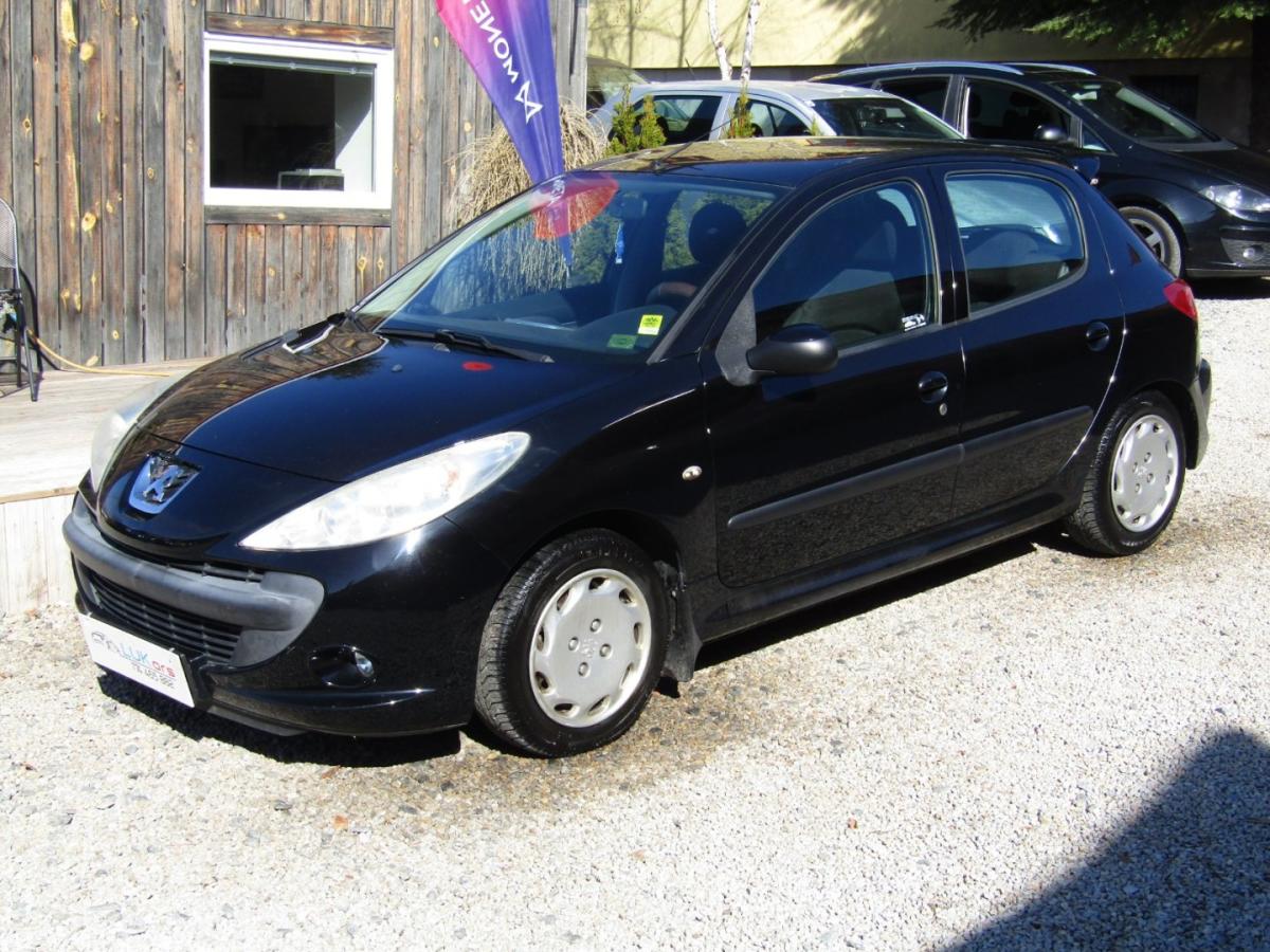 Peugeot 206 + 1.4 16V 2X PNEU