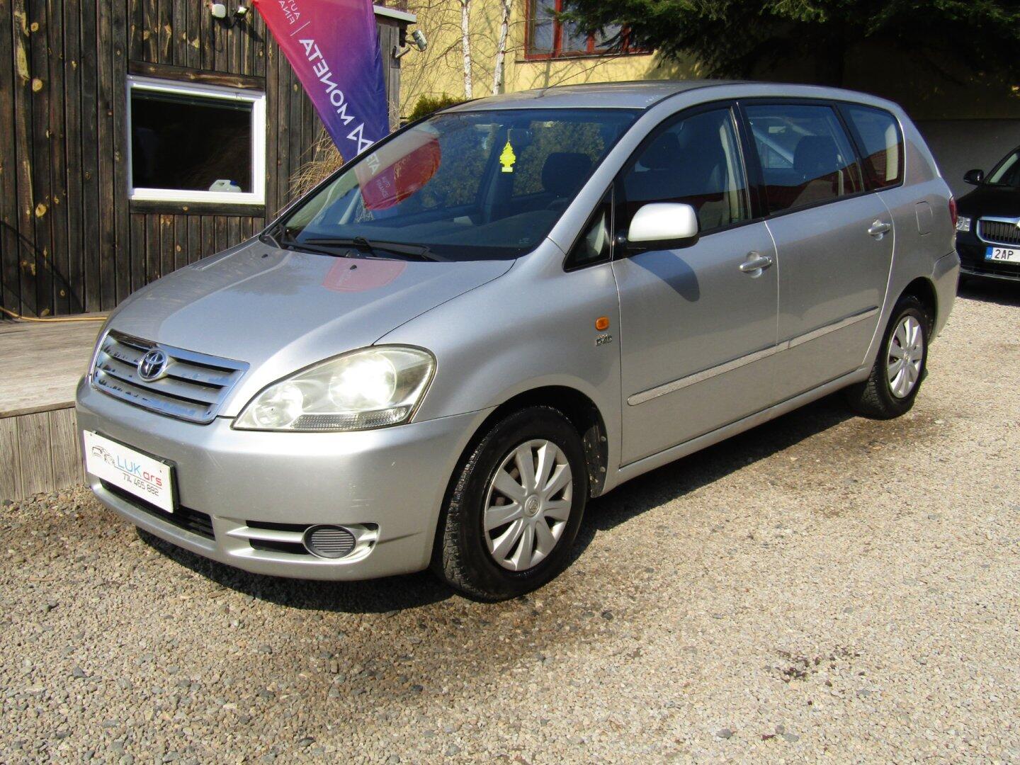 Toyota Avensis Verso 2.0 D-4D 85kW BEZ KOROZE A DPF