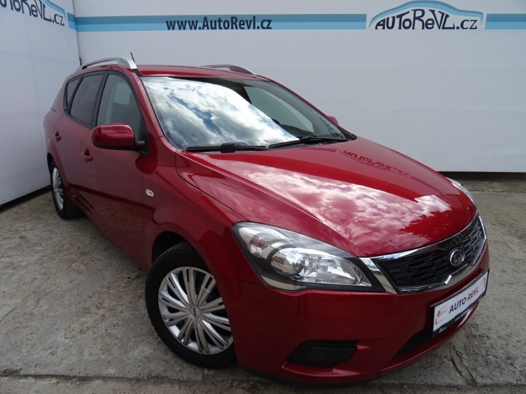 Kia Ceed 1.4i,66kW,s.kniha,klima,