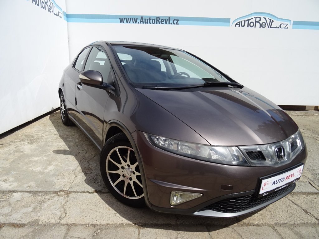 Honda Civic 1.4i,73kW,NovéČR,klima