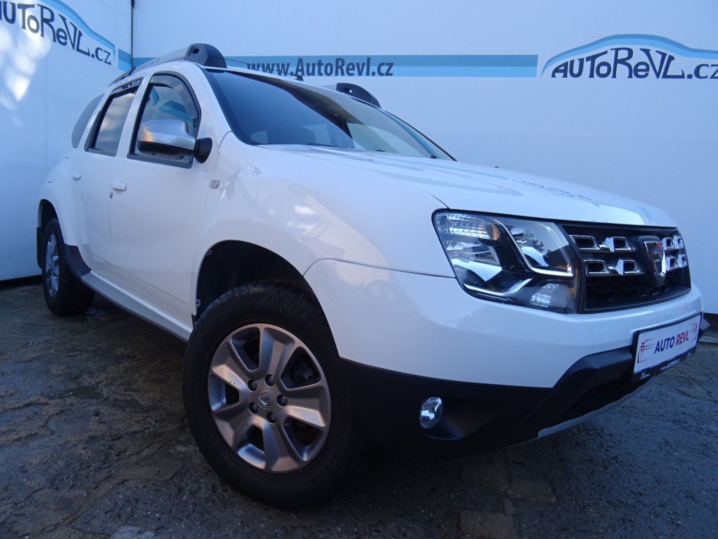 Dacia Duster 1.6i,84kW,1majČR,s.kn,klima
