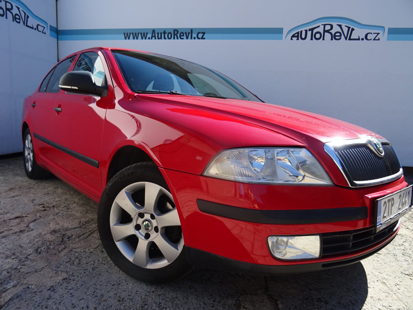 Škoda Octavia 1.6i,75kW,NovéČR,klima,tažne