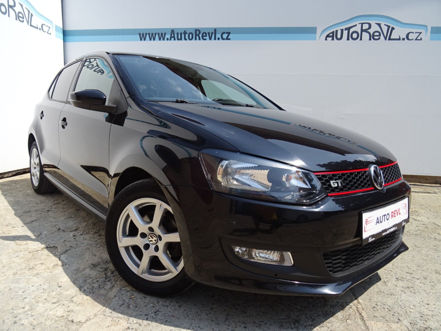 Volkswagen Polo 1.4i,63kW,s.kniha,klima,ALU
