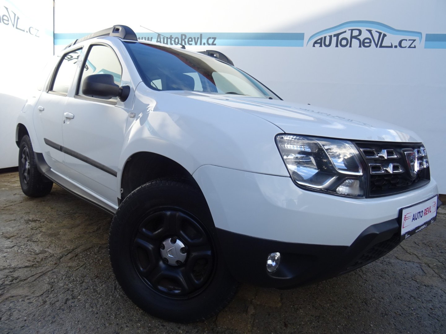 Dacia Duster 1.6i,84kW,1majČR,s.kniha,klima