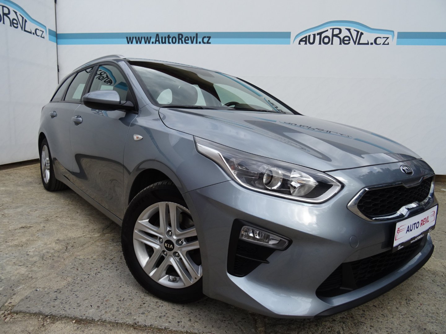 Kia Ceed 1.0i,88kW,1majČR,S.kniha,klima