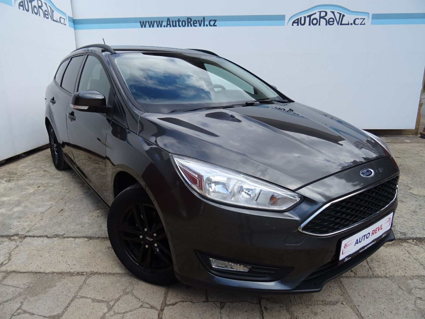 Ford Focus 1.6i,77kW,NovéČR,s.kn,klima